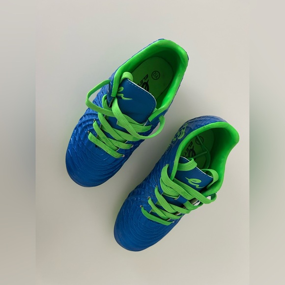Eletto Soccer Cleats - Picture 4 of 10